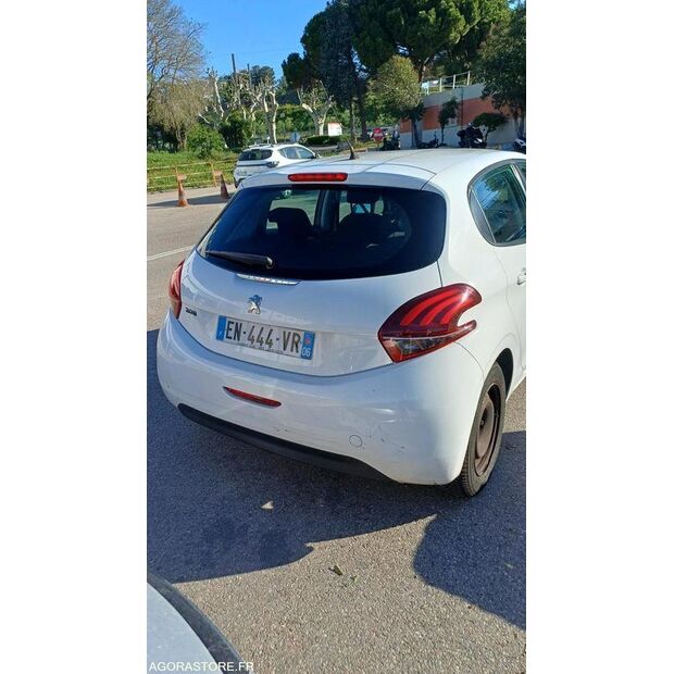 2017 Peugeot 208-46800006