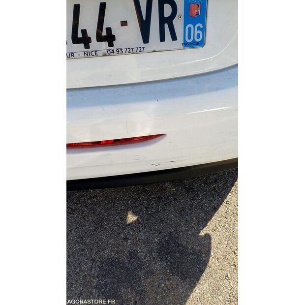 2017 Peugeot 208-46800009