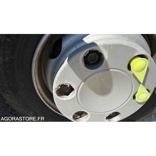 2001 Renault Midlum-46800041