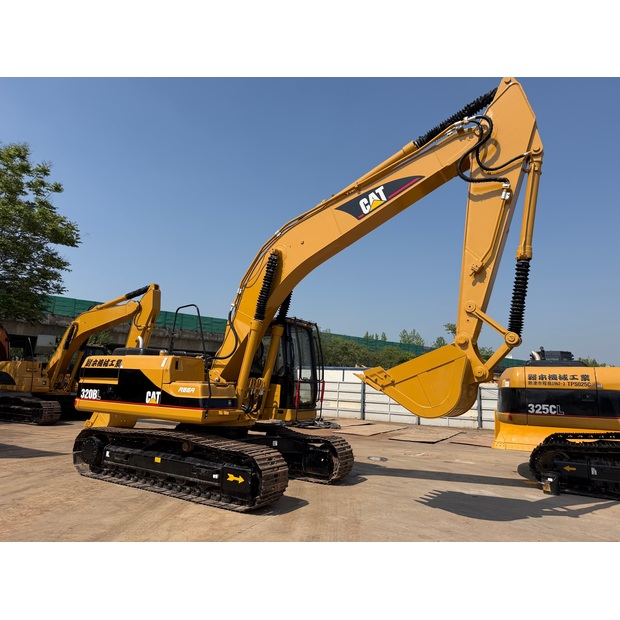 2017 Caterpillar 320BL-46800163