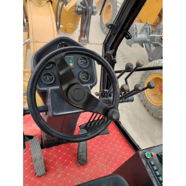 2024 كاتربيلر 140G-46800329