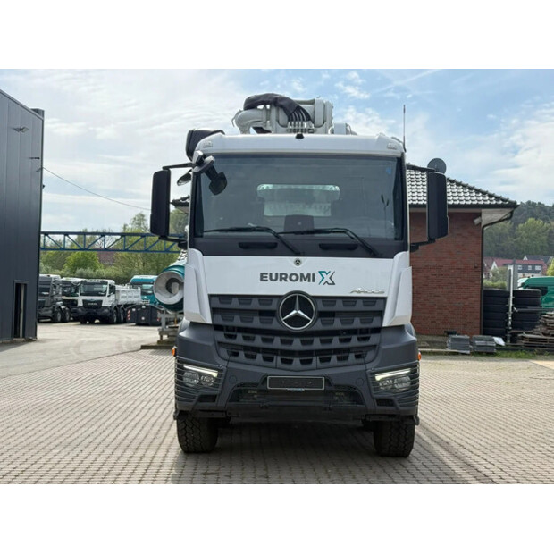 2025 Mercedes-Benz Arocs 4142-46800418