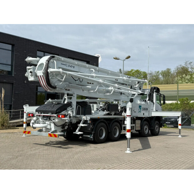 2025 Mercedes-Benz Arocs 4142-46800427