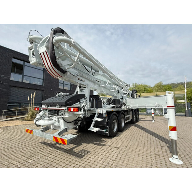 2025 Mercedes-Benz Arocs 4142-46800430