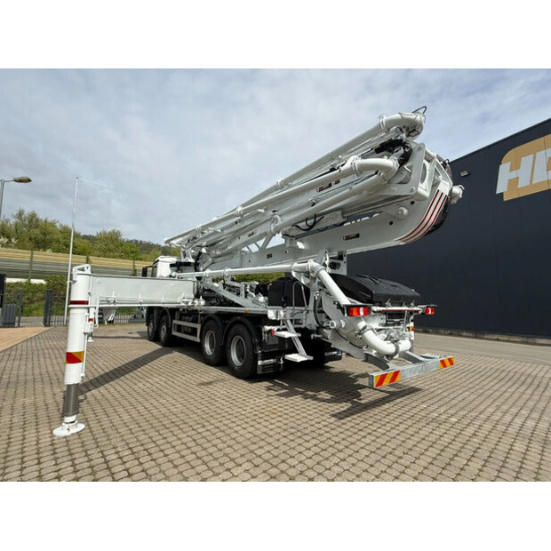 2025 Mercedes-Benz Arocs 4142-46800431