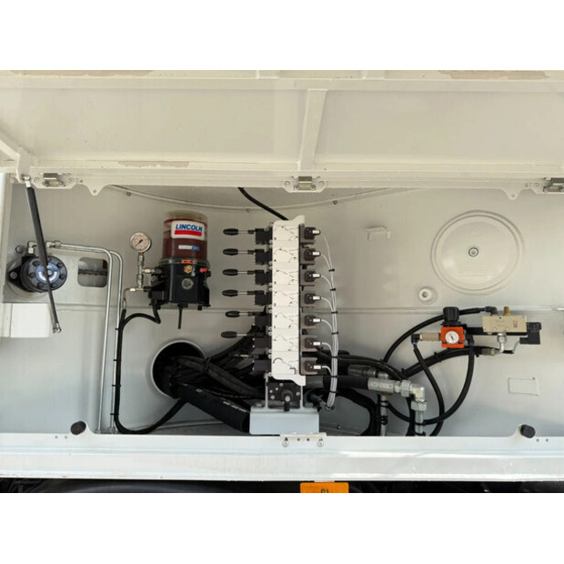 2025 Mercedes-Benz Arocs 4142-46800433