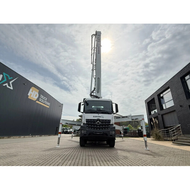 2025 Mercedes-Benz Arocs 4142-46800446