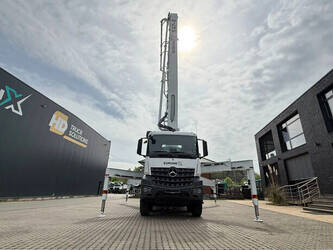 2025-mercedes-benz-arocs-4142-1446894-46800446