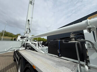 2025-mercedes-benz-arocs-4142-1446894-46800449