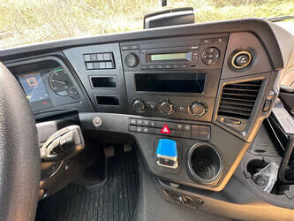 2025-mercedes-benz-arocs-4142-1446894-46800458