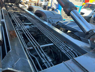 2013-scania-r500-1446895-46800481