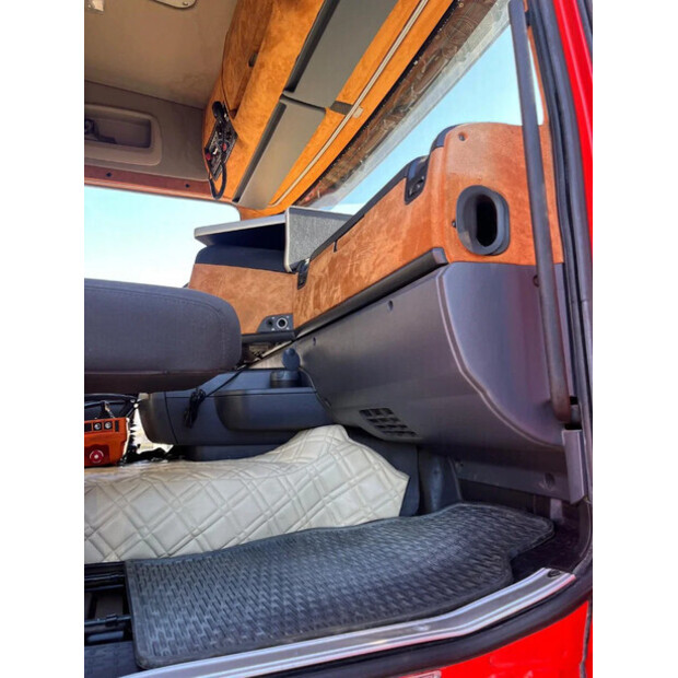 2013 سكانيا R500-46800502