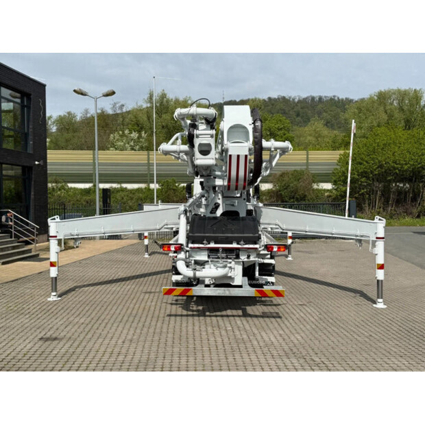 2025 Mercedes-Benz Arocs 4142-46800530