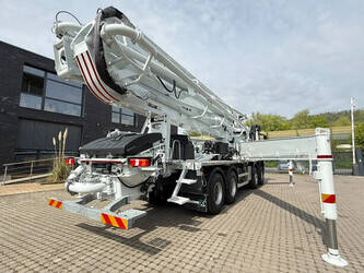 2025-mercedes-benz-arocs-4142-1446896-46800534