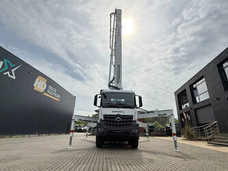 2025-mercedes-benz-arocs-4142-1446896-46800550