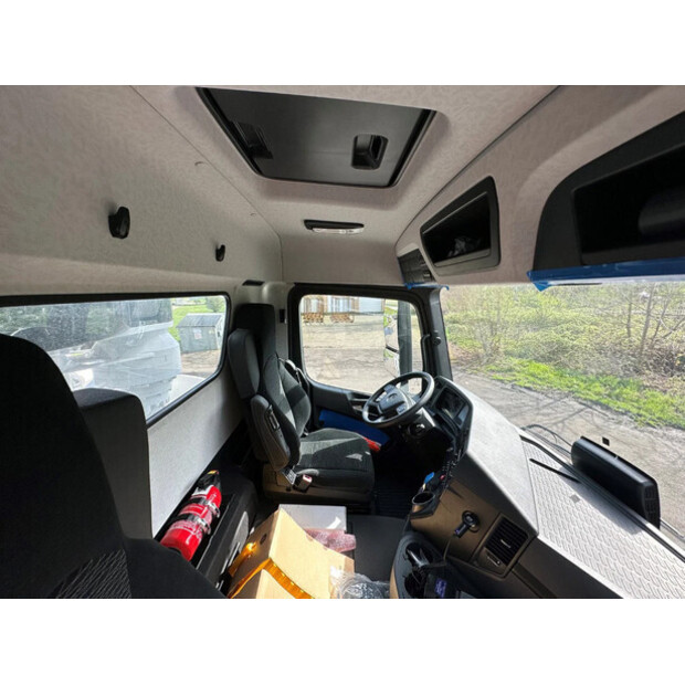 2025 Mercedes-Benz Arocs 4142-46800559