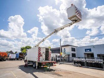 2014-man-tgl-12-180-1446930-46801732