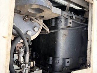 2014-wirtgen-w100fi-1446933-46801825