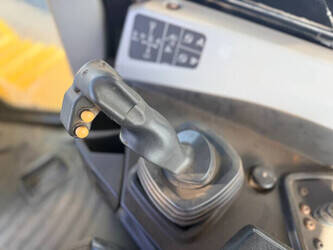 2016-caterpillar-d6t-xl-1446940-46802099