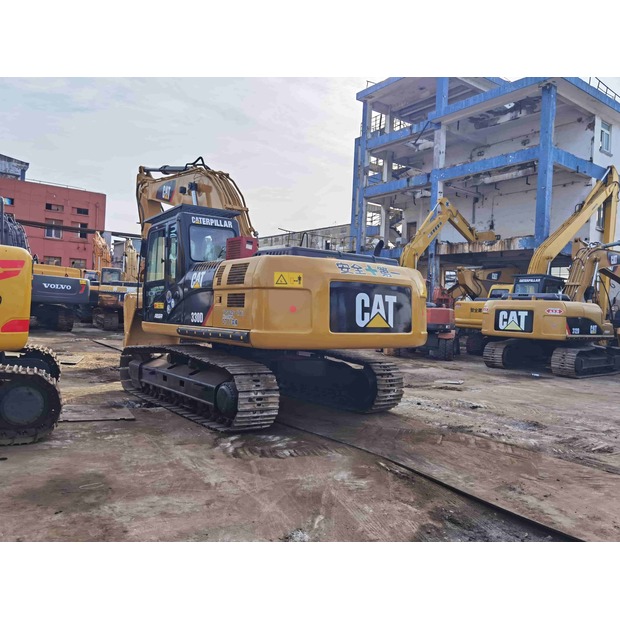 2023 Caterpillar 330D-46802272
