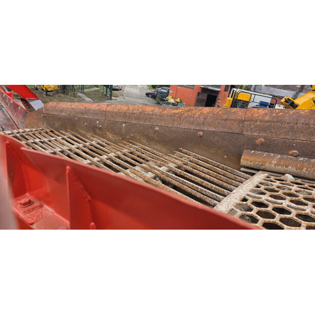 2011 ساندفيك QE 340-46802676