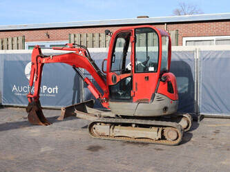 2017-jcb-8025-1446970-46803190