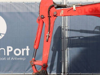 2017-jcb-8025-1446970-46803198