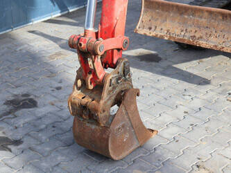 2017-jcb-8025-1446970-46803206