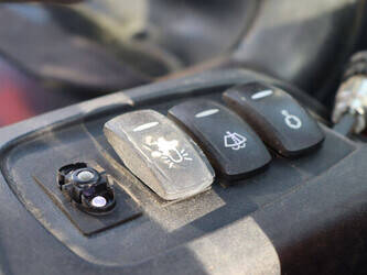 2017-jcb-8025-1446970-46803228