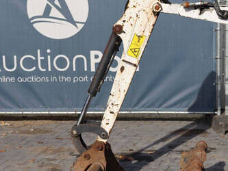 2014-bobcat-e16-1446971-46803246