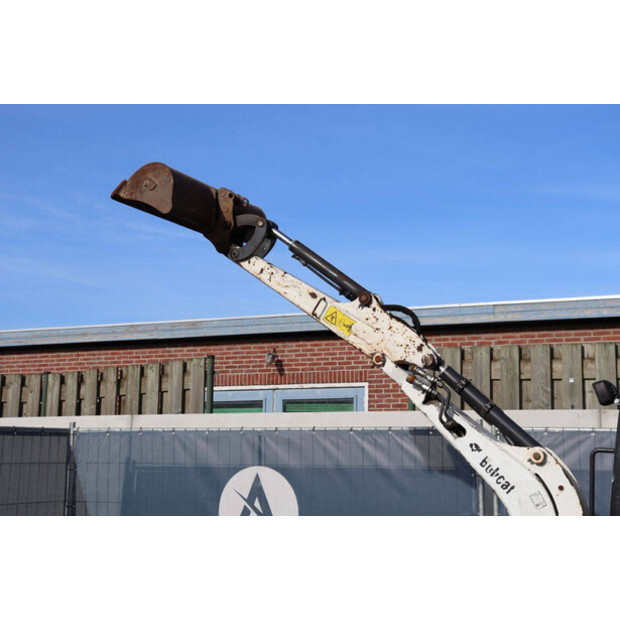 2014 BOBCAT E16-46803287