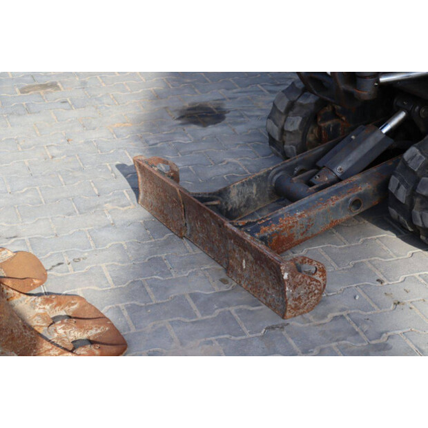 2014 BOBCAT E16-46803288