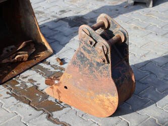 2003-jcb-8032-1446972-46803304