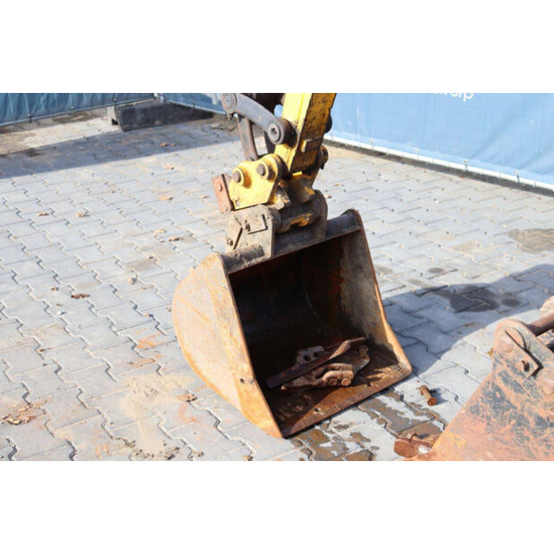 2003 JCB 8032-46803305