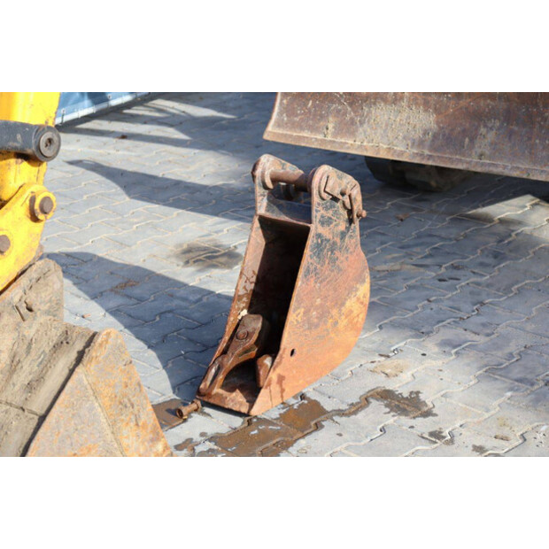 2003 JCB 8032-46803307