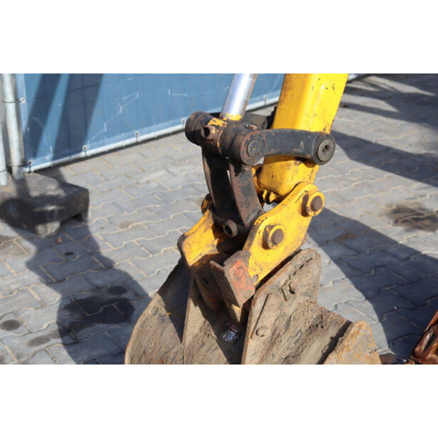 2003 JCB 8032-46803309