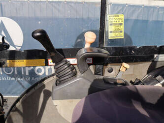 2003-jcb-8032-1446972-46803323