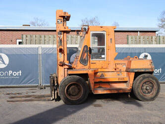 صورة ل رافعات شوكية تويوتا 3FD60