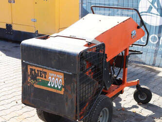 2012-eliet-superprof-2000-46803425