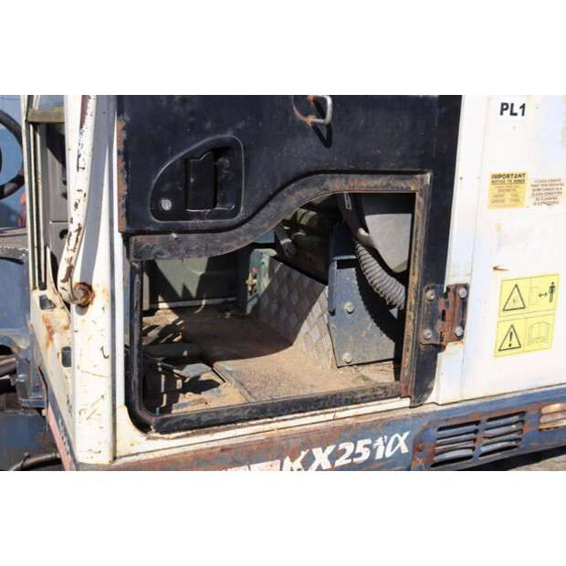 2006 KUBOTA KX251-46803515