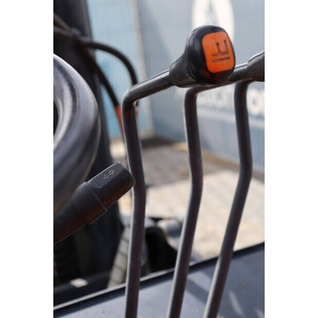 دووسان GX 25-46803937