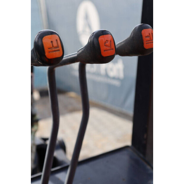 دووسان GX 25-46803938