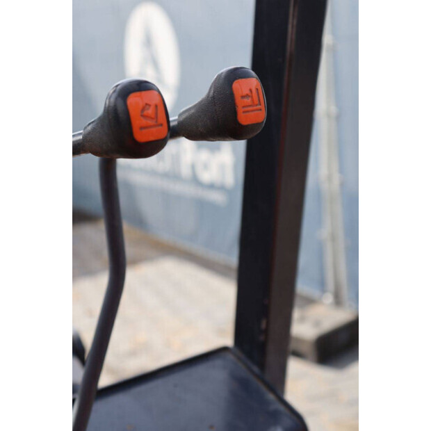 دووسان GX 25-46803939