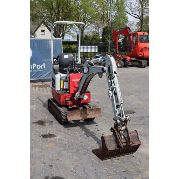 2016 TAKEUCHI TB210R-46804091