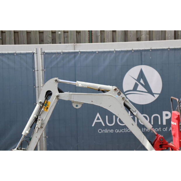 2016 TAKEUCHI TB210R-46804096