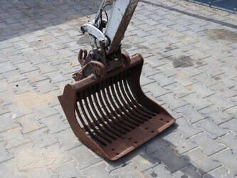 2016-takeuchi-tb210r-1446996-46804099