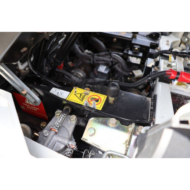 2016 TAKEUCHI TB210R-46804110