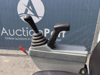 2016-takeuchi-tb210r-1446996-46804118