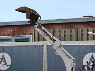 2016-takeuchi-tb210r-1446996-46804125