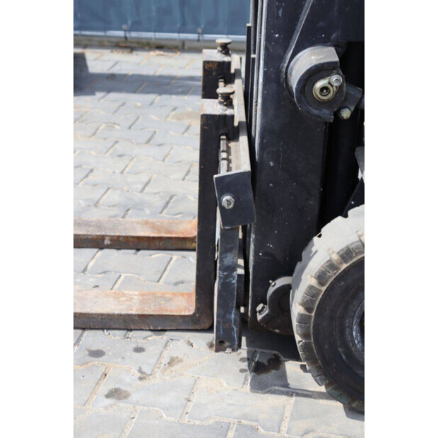 2008 NISSAN 1N1L180-46804180